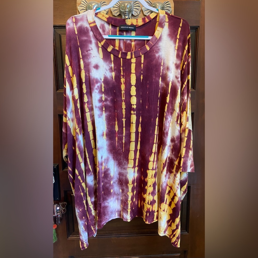 NWOT Miracle Berry plus shirt or dress